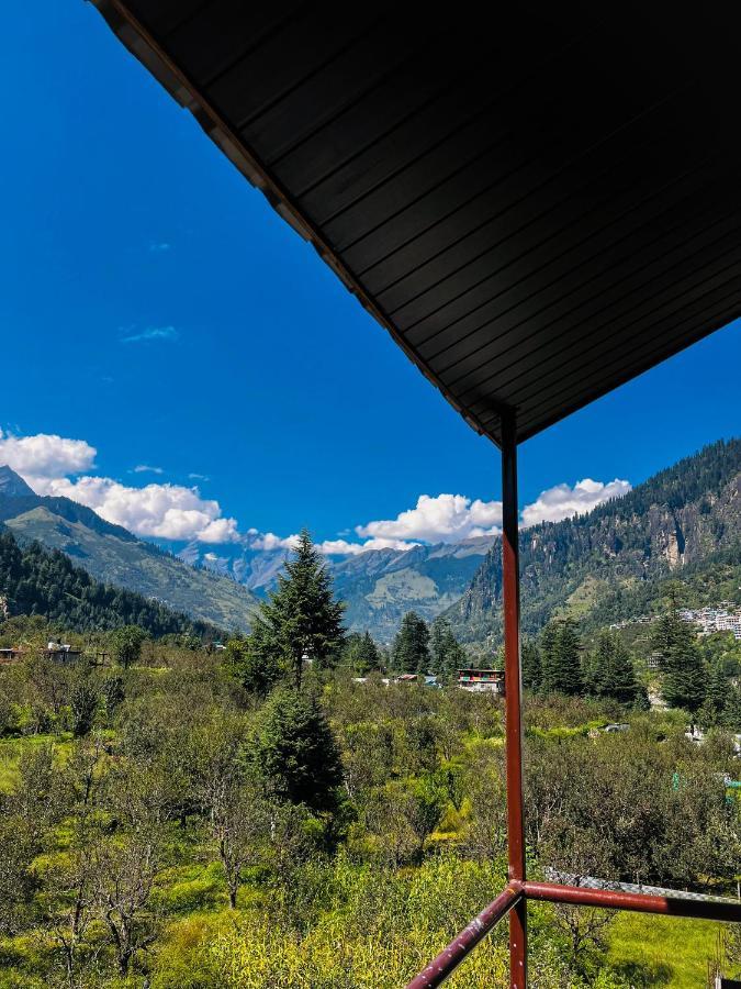 Apple Flower With Balcony And Mountain View Manāli Exterior foto